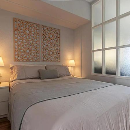 Encantador Apartamento En Primera Linea De Playa ベナルマデナ エクステリア 写真